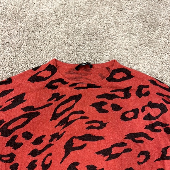 Forever 21 sweater - Picture 3 of 5